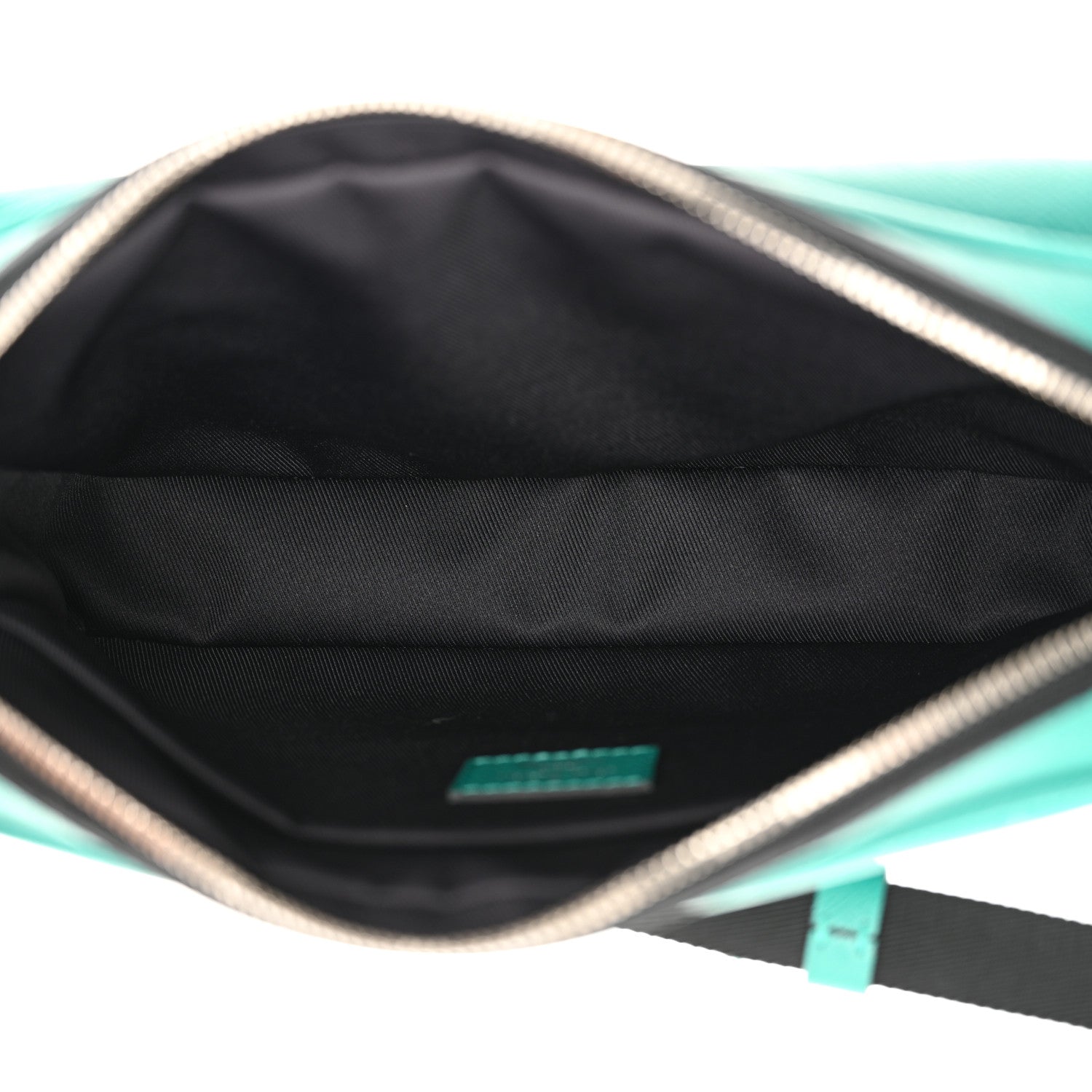 Louis Vuitton Taiga Monogram Outdoor Messenger Vert 5 of 12