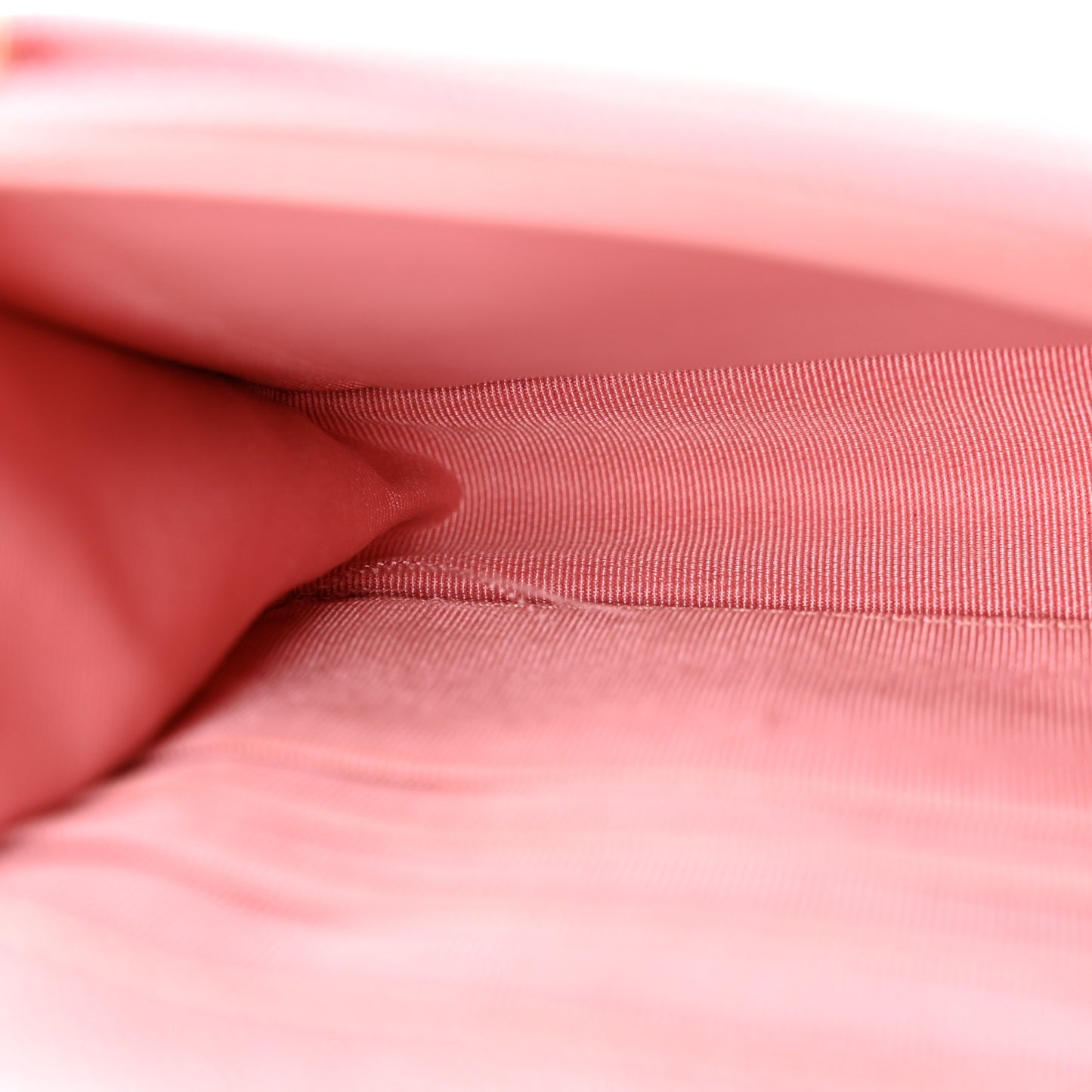 Iridescent Caviar Quilted Wallet on Chain WOC Rose Pink