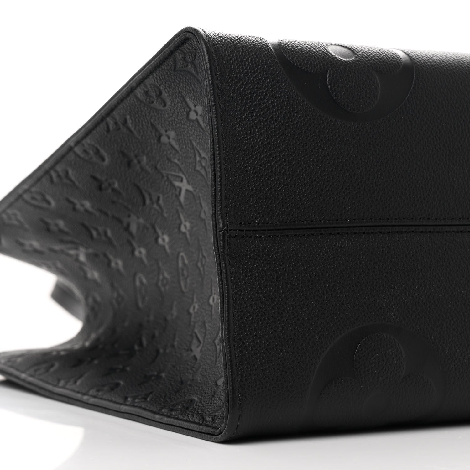 Louis Vuitton Empreinte Monogram Giant Onthego GM Black 8 of 10