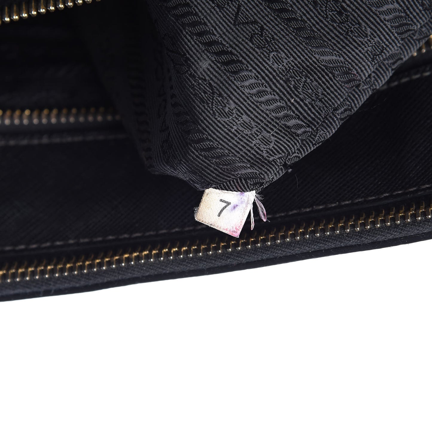 Saffiano Medium Galleria Double Zip Tote Black