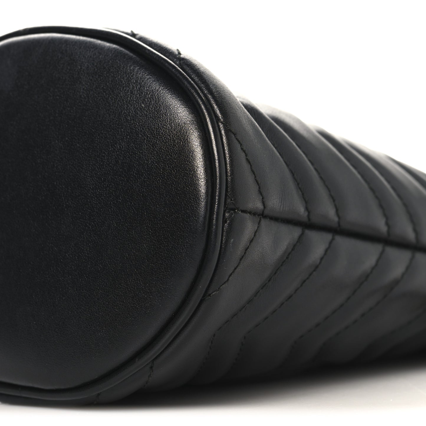 Calfskin Matelasse Mini GG Marmont 2.0 Bucket Bag Black
