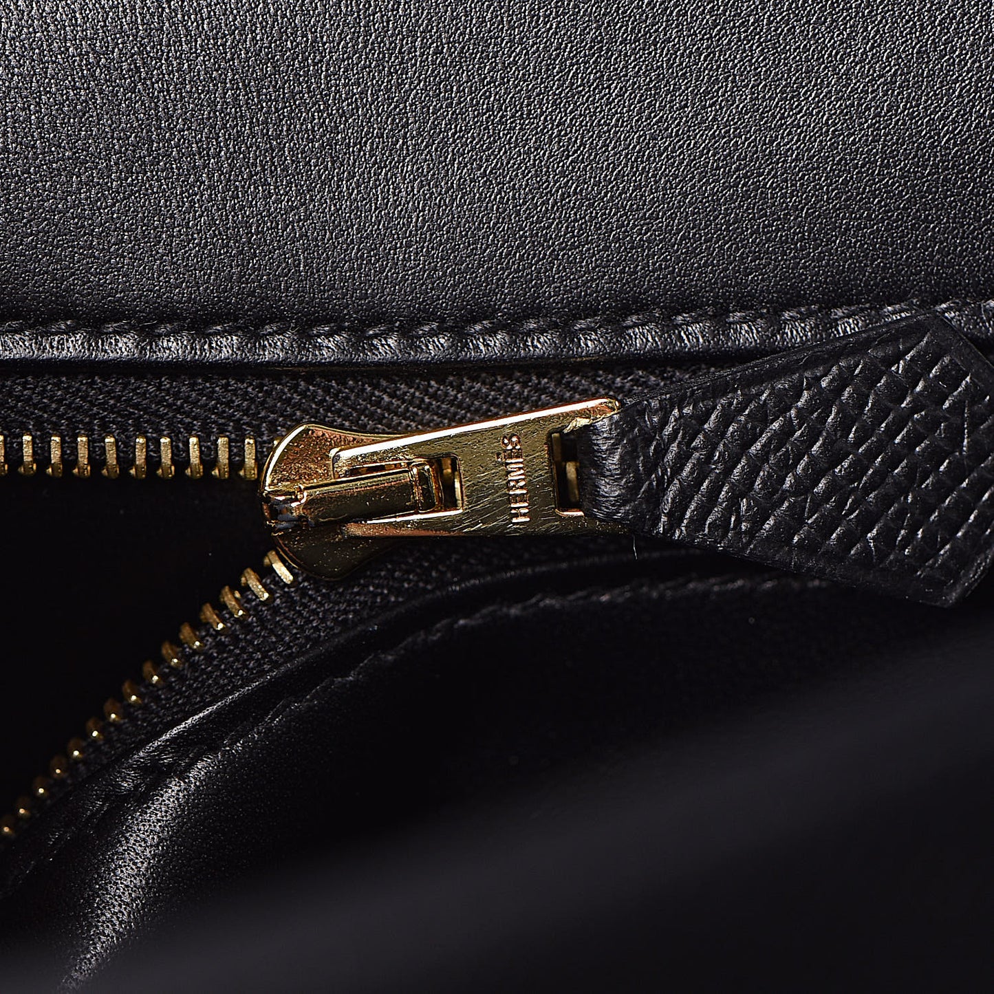 Epsom Constance 24 Black