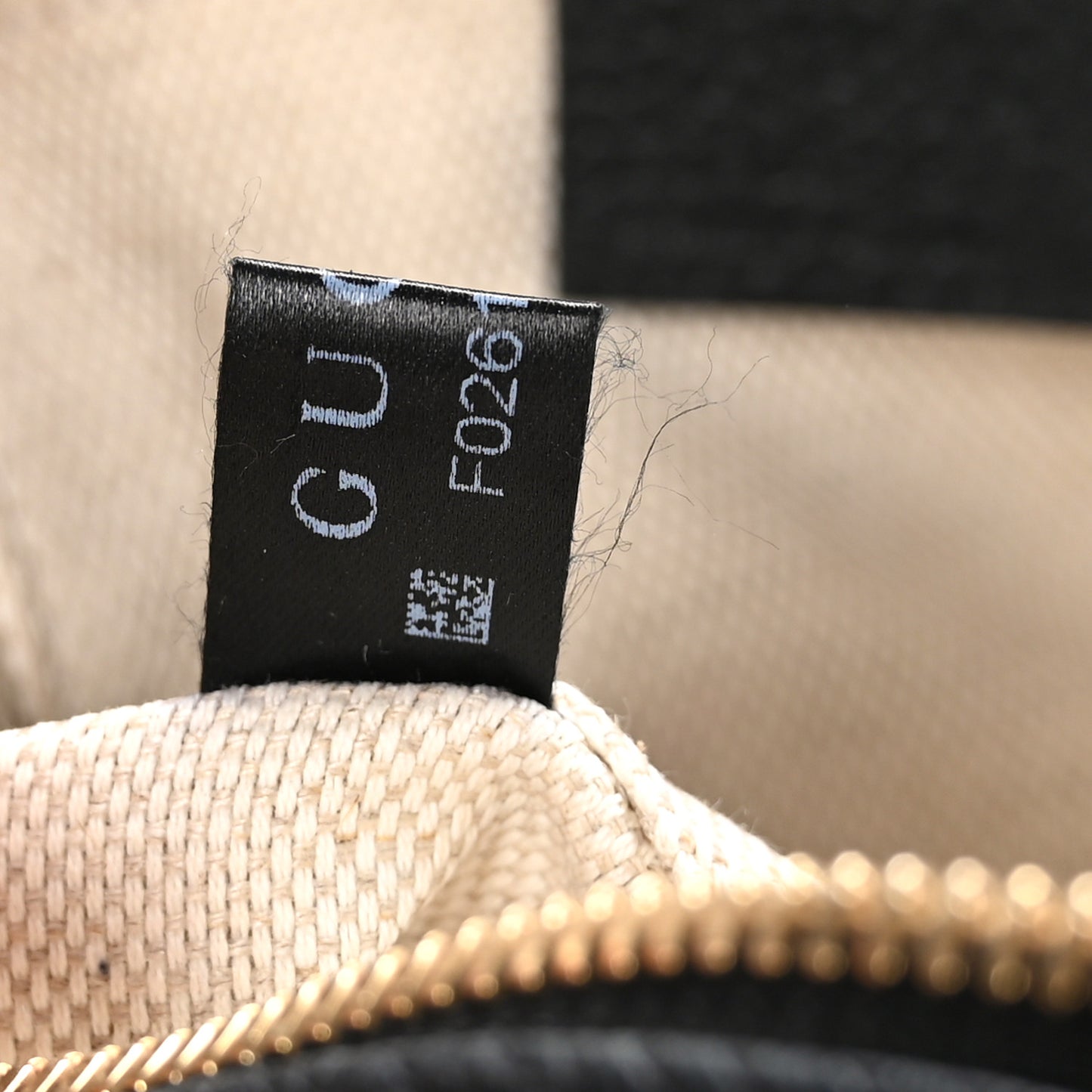 Pebbled Calfskin Small Soho Disco Bag Black