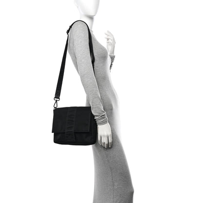 Fendi Econyl Nylon Cuoio Romano Monochrome Medium Baguette Messenger Bag Black 2 of 12