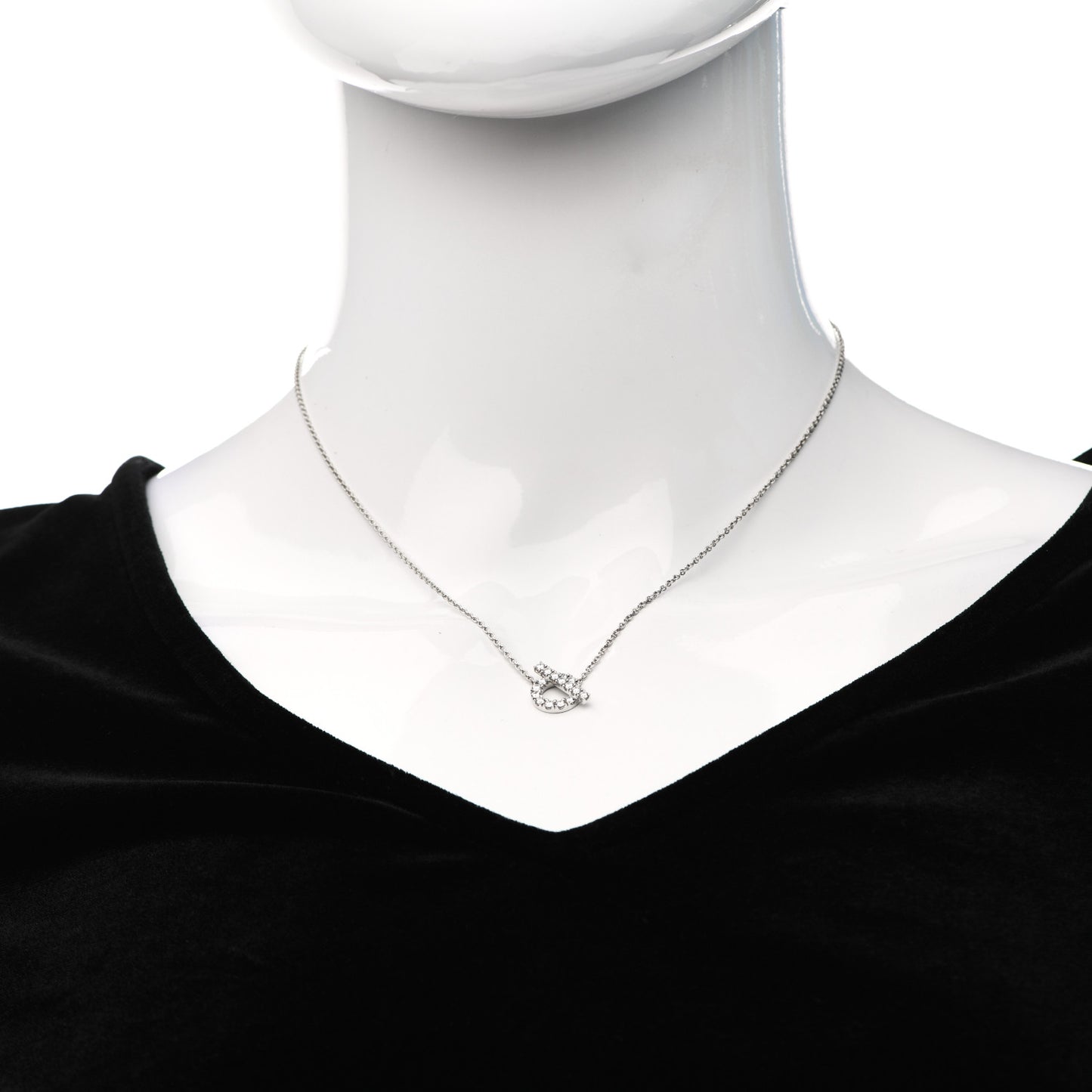 18K White Gold Diamond Finesse Pendant Necklace