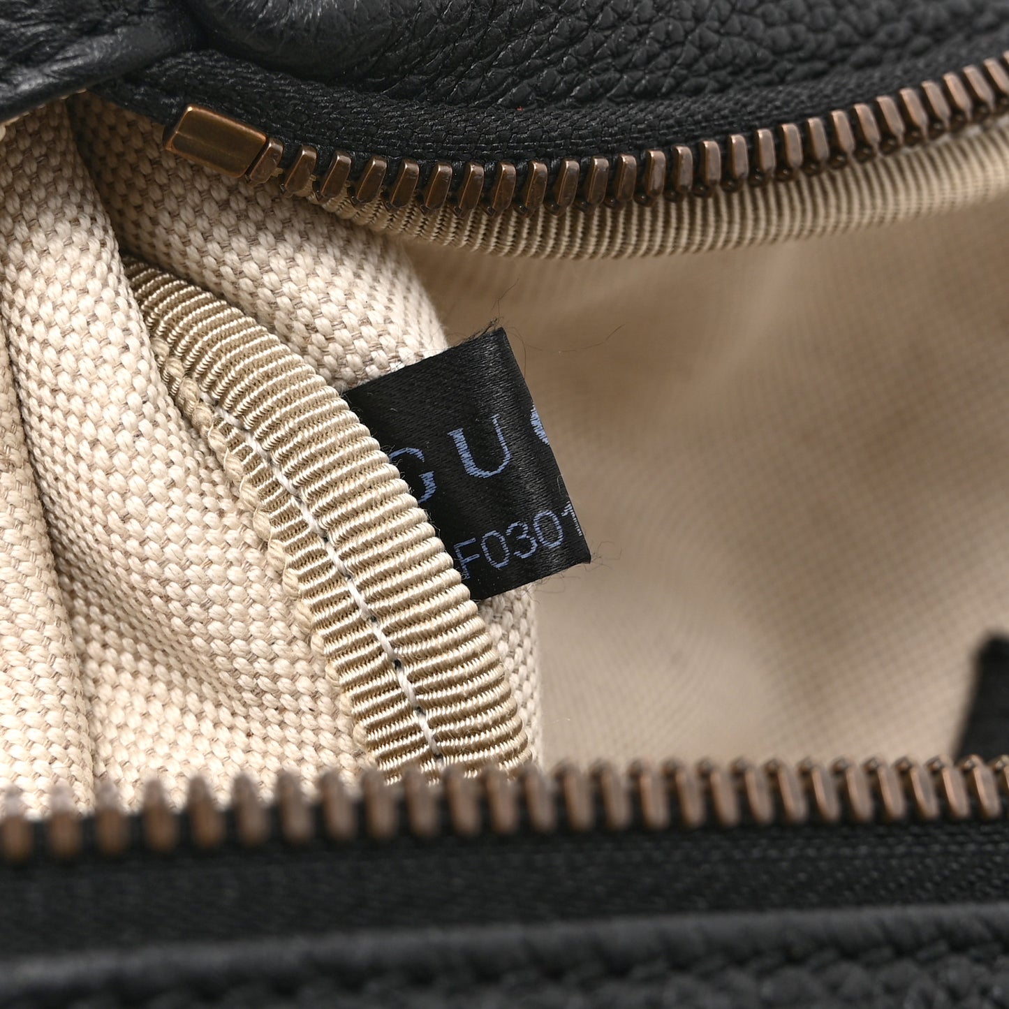 Grained Calfskin Logo Belt Bag Black
