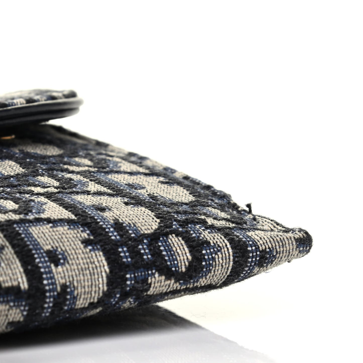 Oblique Saddle Chain Long Wallet Blue