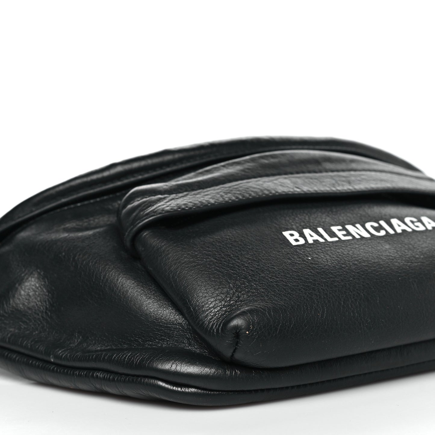 Smooth Calfskin Logo Large Everyday Beltpack Black White