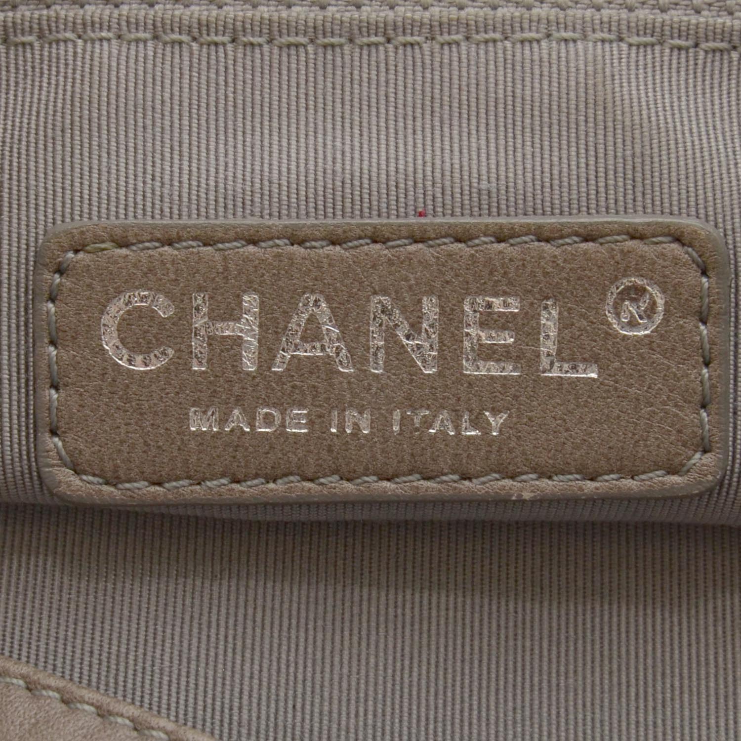Chanel Leather Modern Chain Tote Metallic 5 of 9