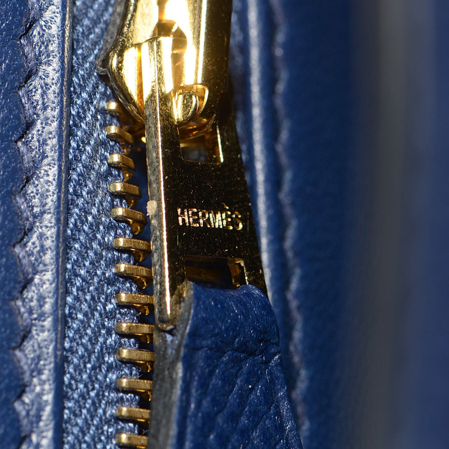 Epsom Constance 24 Bleu Saphir