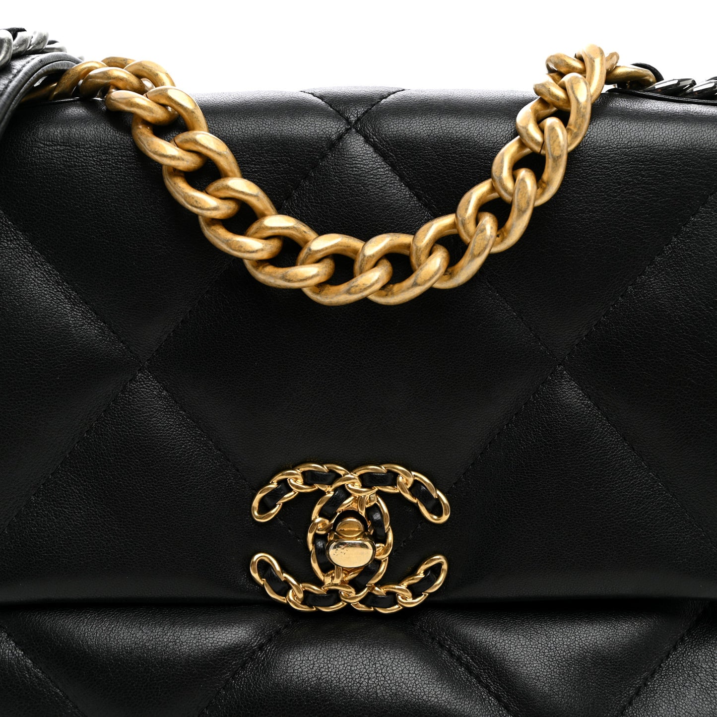 Lambskin Quilted Medium Chanel 19 Flap Black