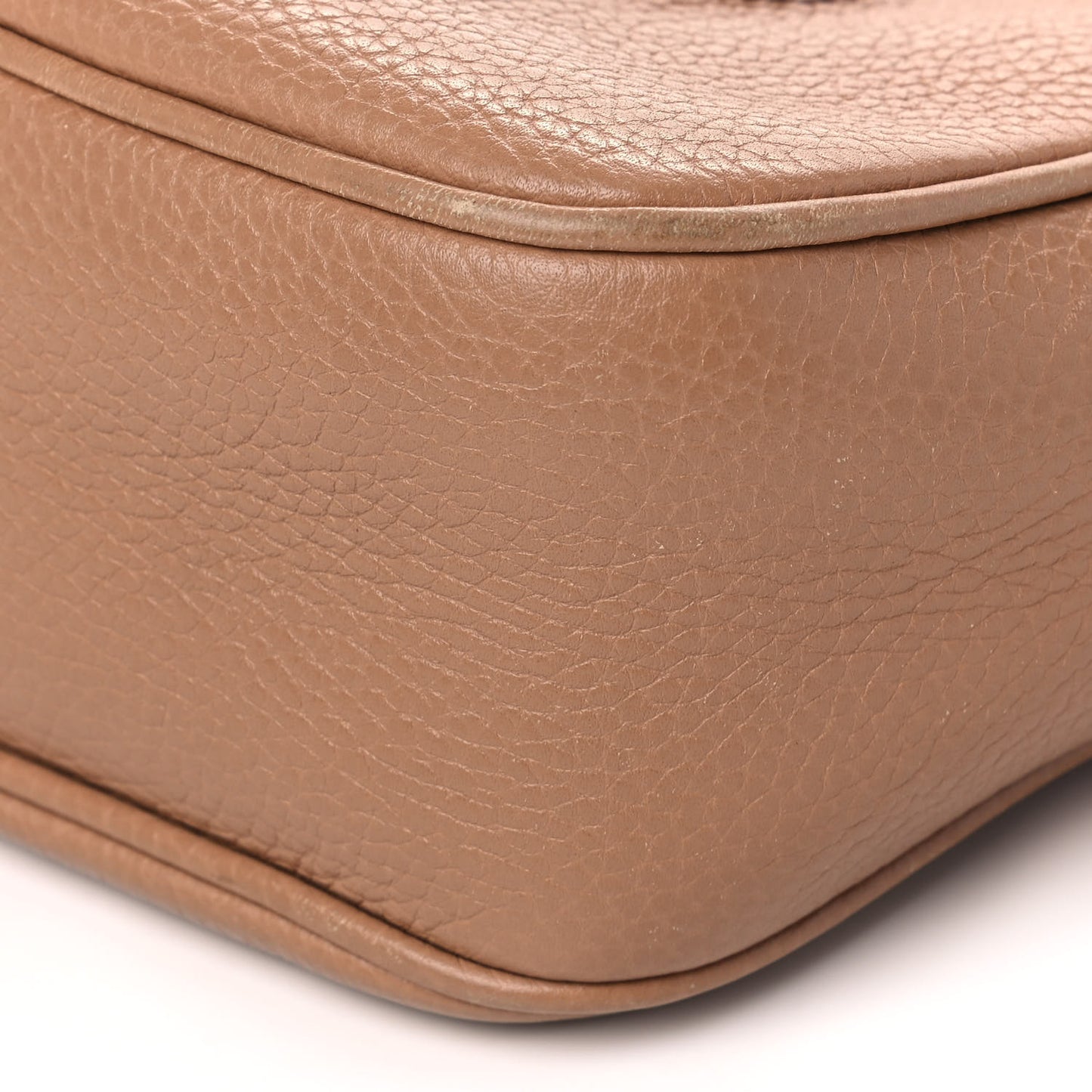 Pebbled Calfskin Small Soho Disco Bag Camelia