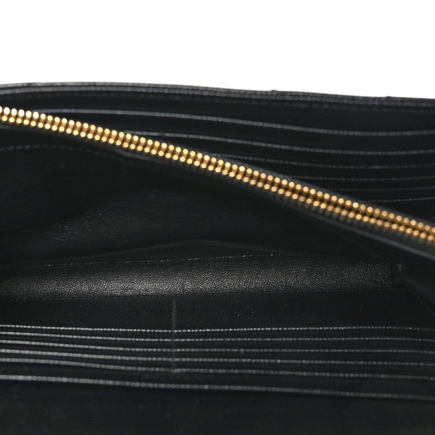 Saint Laurent Grain De Poudre Matelasse Chevron Monogram Chain Wallet Black 5 of 10