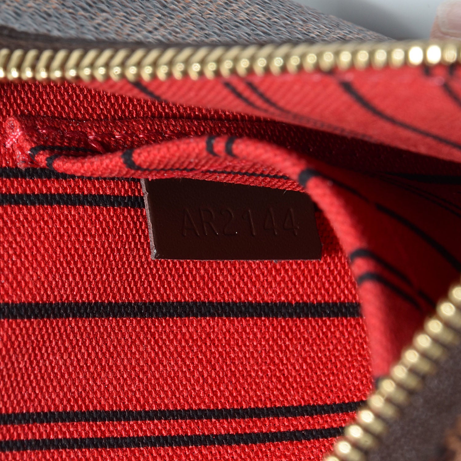 Louis Vuitton Damier Ebene Neverfull PM Pochette 7 of 7