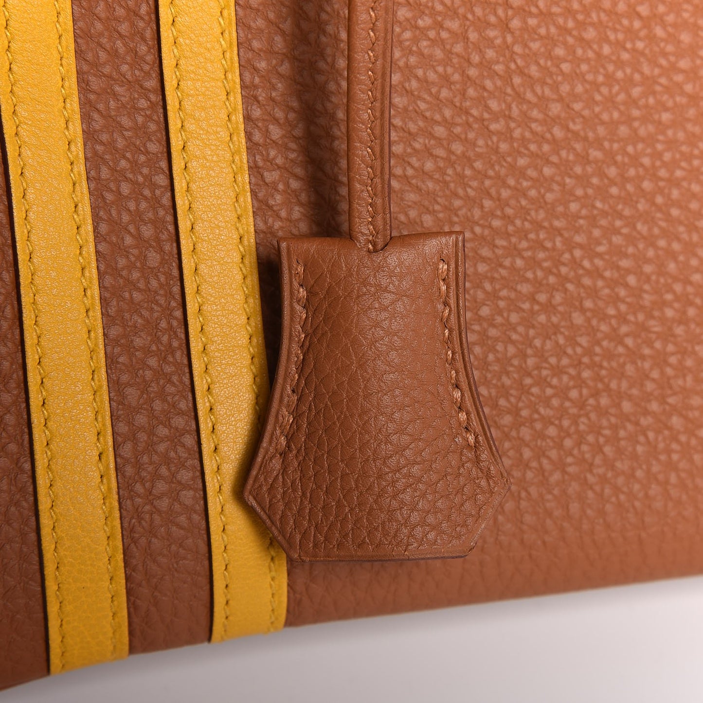 Togo Swift Officier Birkin 25 Gold Ambre