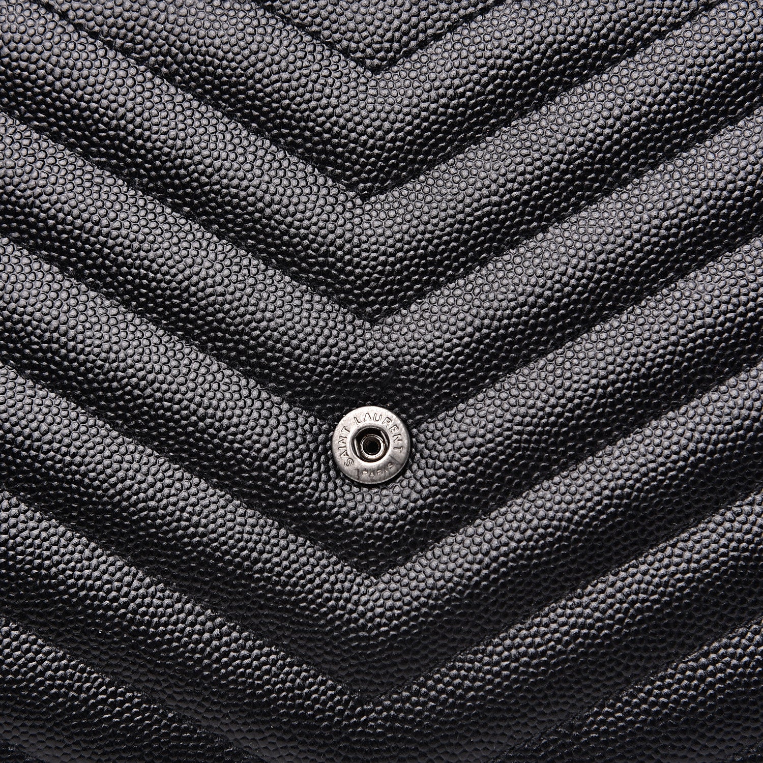 Saint Laurent Grain De Poudre Matelasse Chevron Monogram Chain Wallet Black 8 of 8