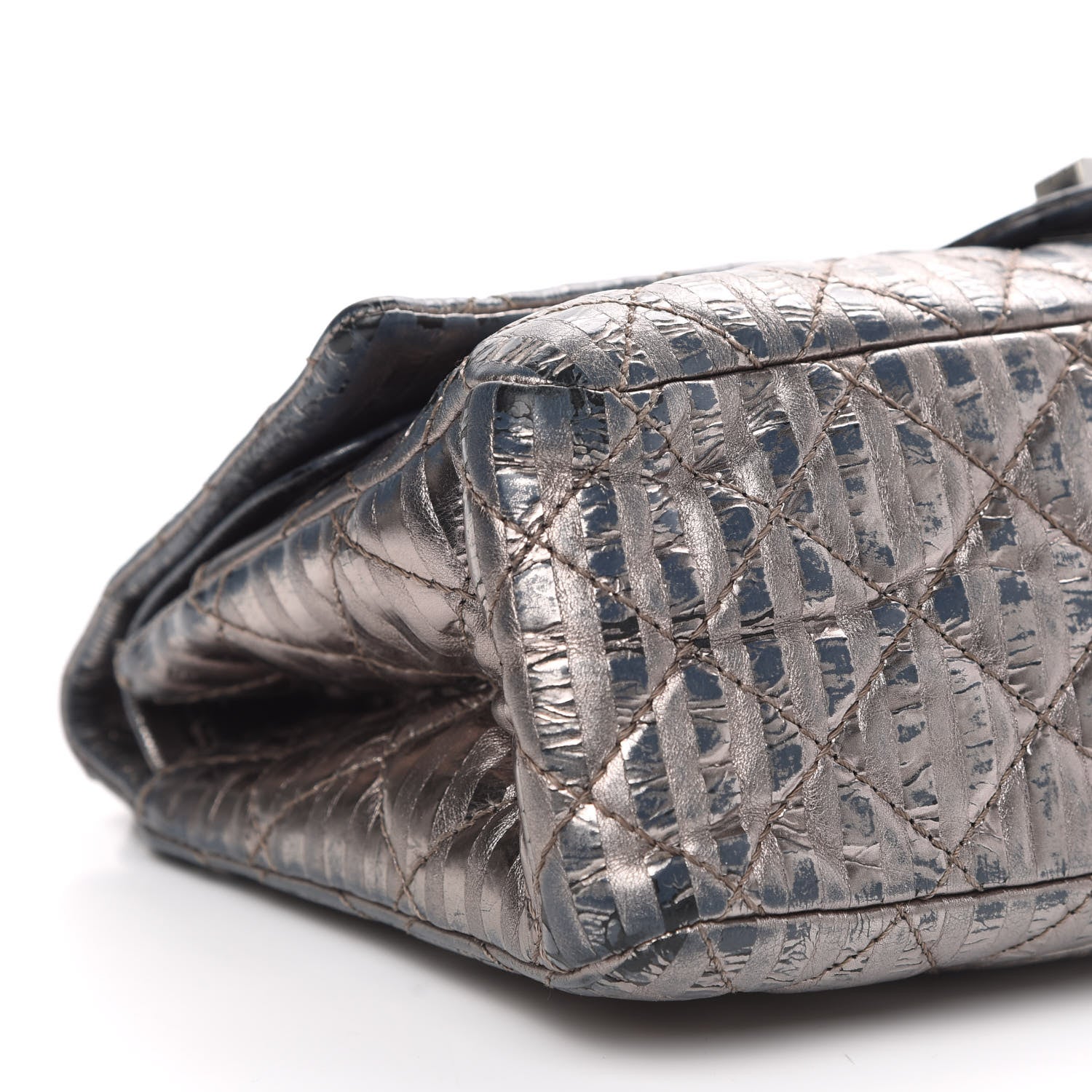Chanel Metallic Striped Calfskin 2.55 Reissue 226 Flap Silver 8 of 15