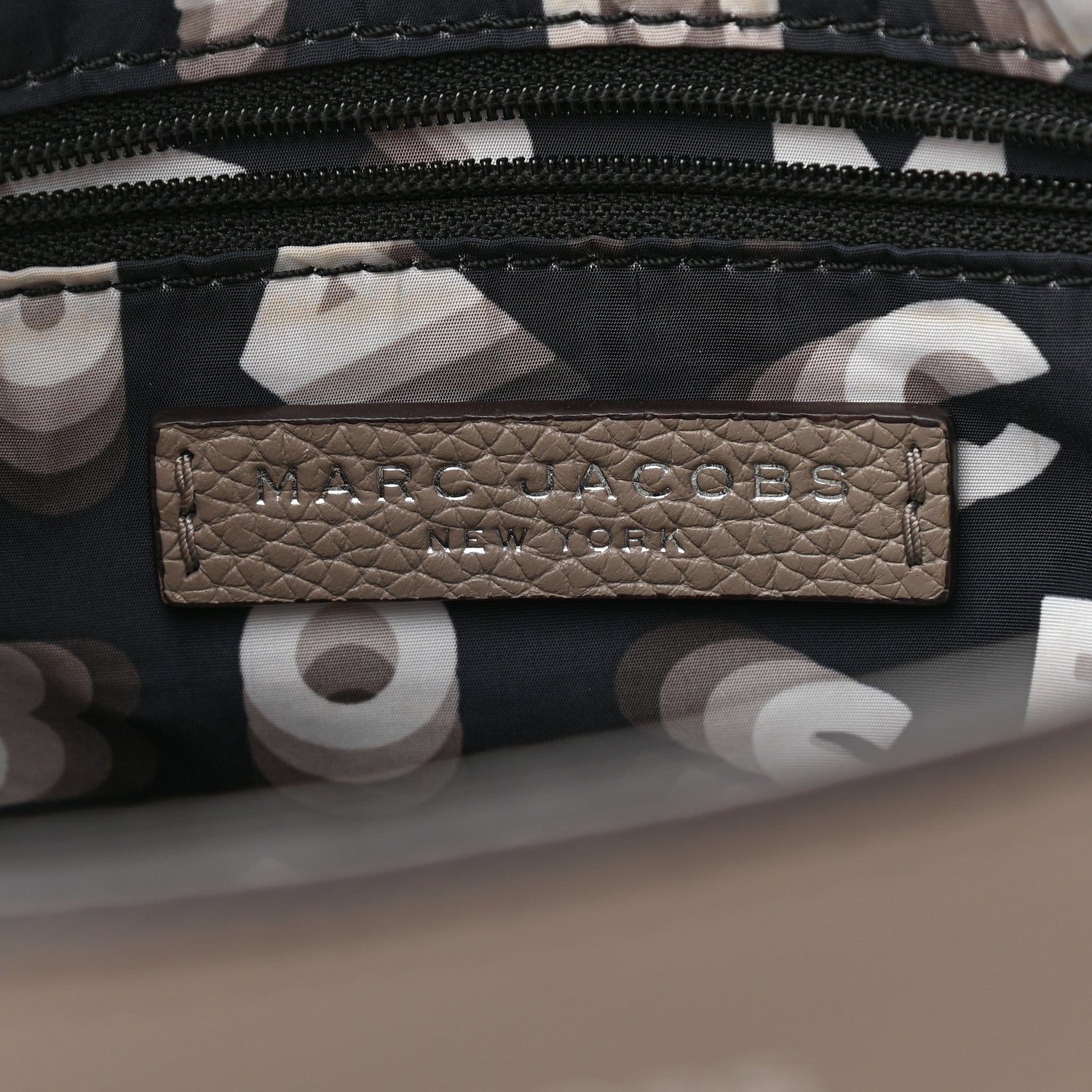 Marc Jacobs Calfskin Lock That Tote Mink 6 of 9