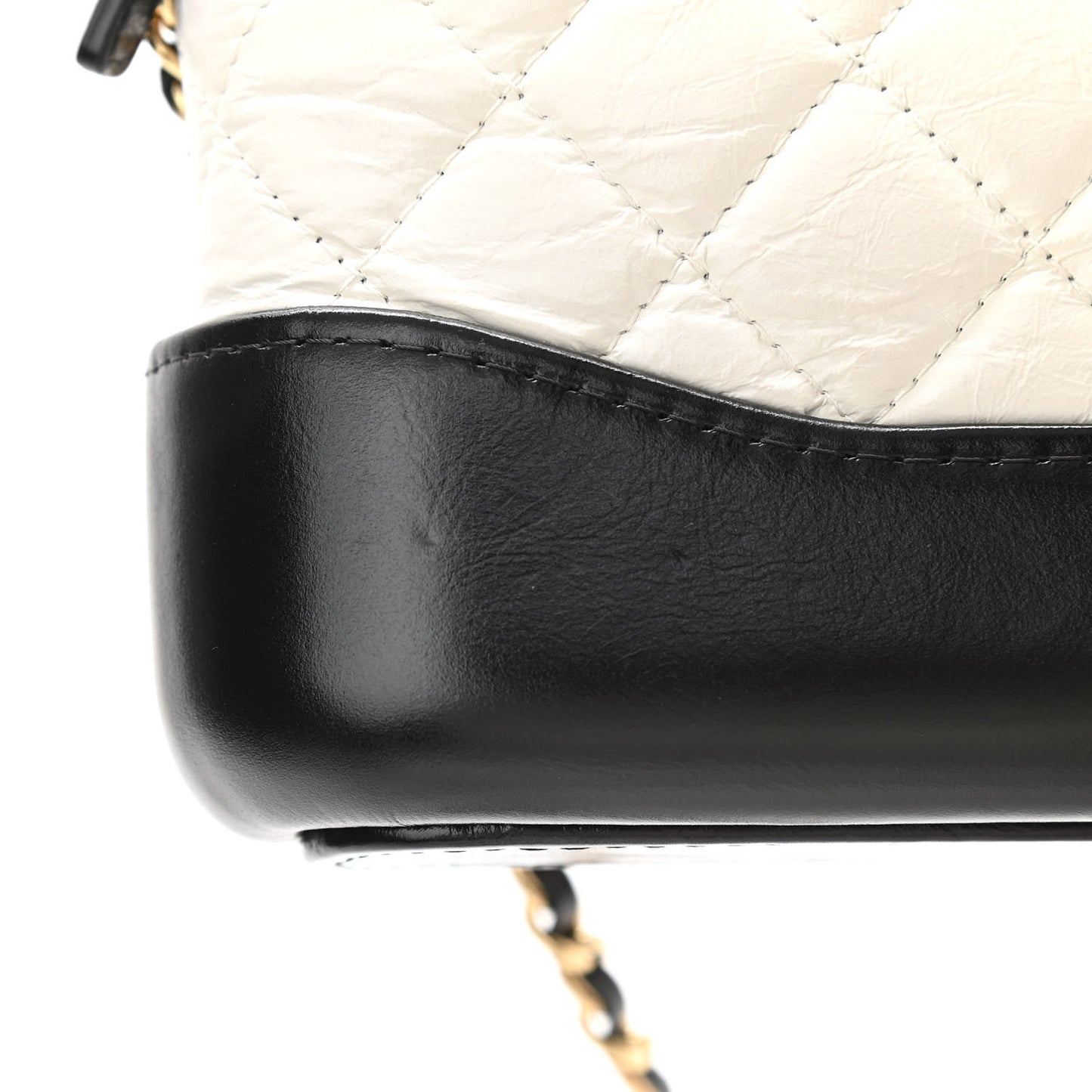 Aged Calfskin Quilted Small Gabrielle Clutch With Chain White Black