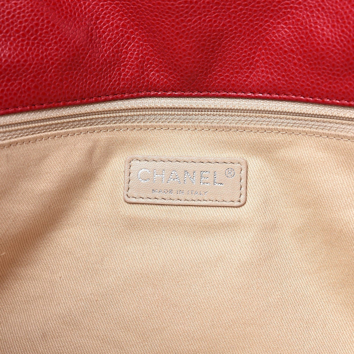 Glazed Caviar Medium Nature Flap Bag Red