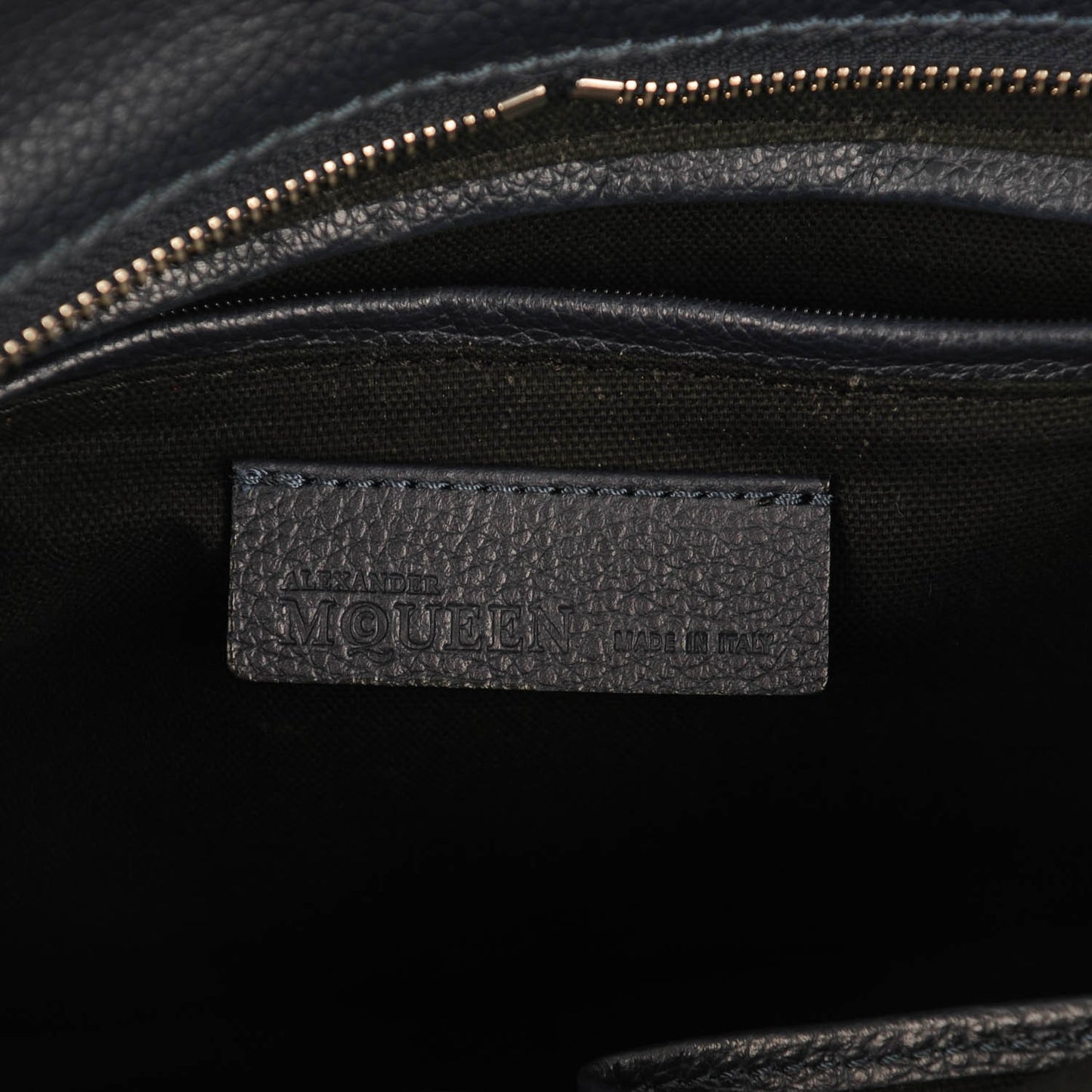 Pebbled Calfskin Small Skull Padlock Zip Around Tote Navy