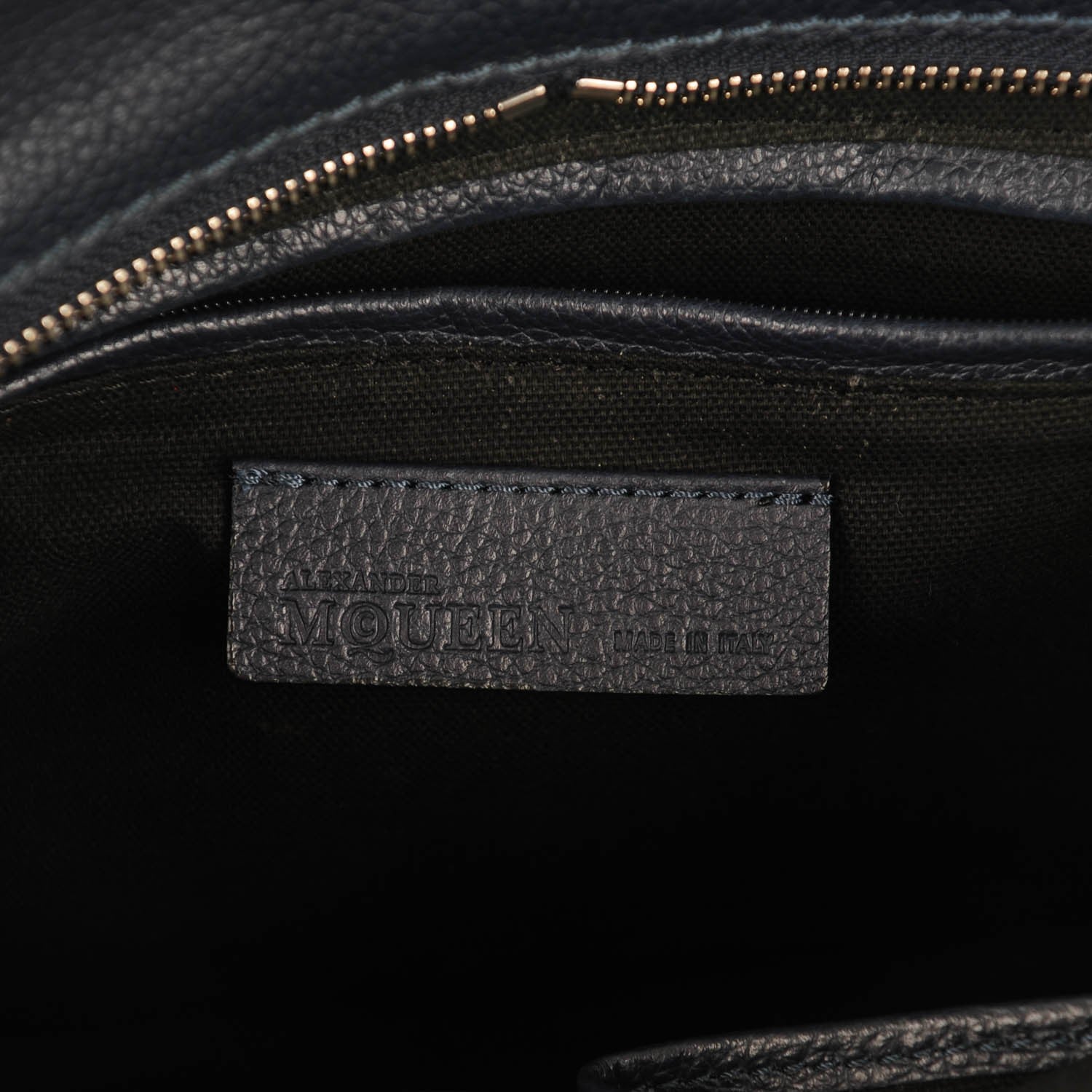 Alexander McQueen Pebbled Calfskin Small Skull Padlock Zip Around Tote Navy 6 of 7
