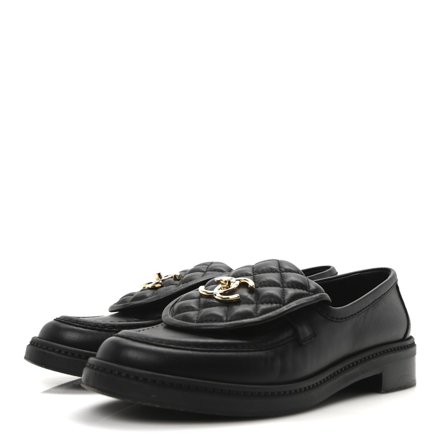 Lambskin Quilted CC Turnlock Loafers 38 Black