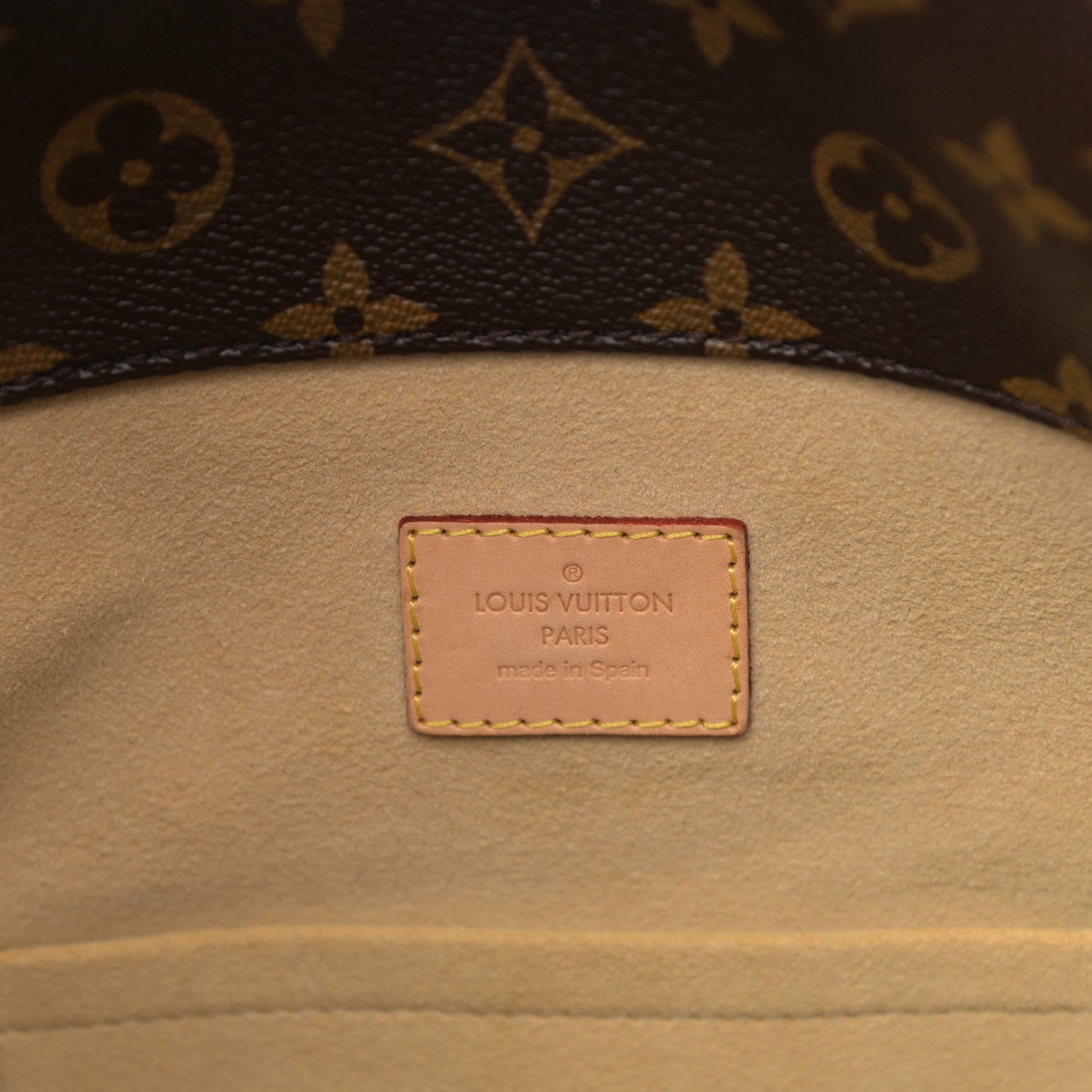 Louis Vuitton Monogram Artsy MM 6 of 12