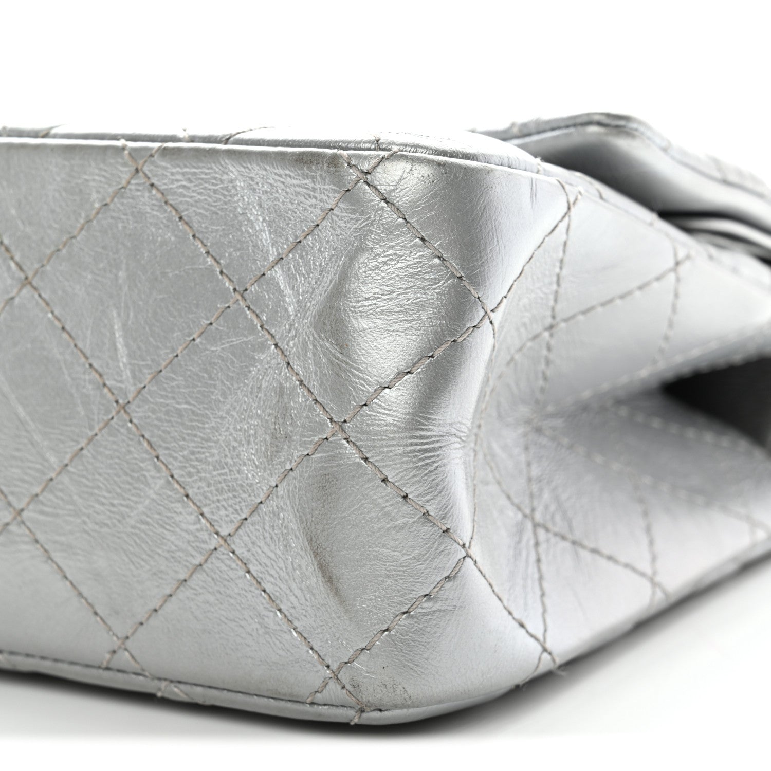 Chanel Metallic Aged Calfskin Quilted 2.55 Reissue 226 Flap Silver 26 of 34