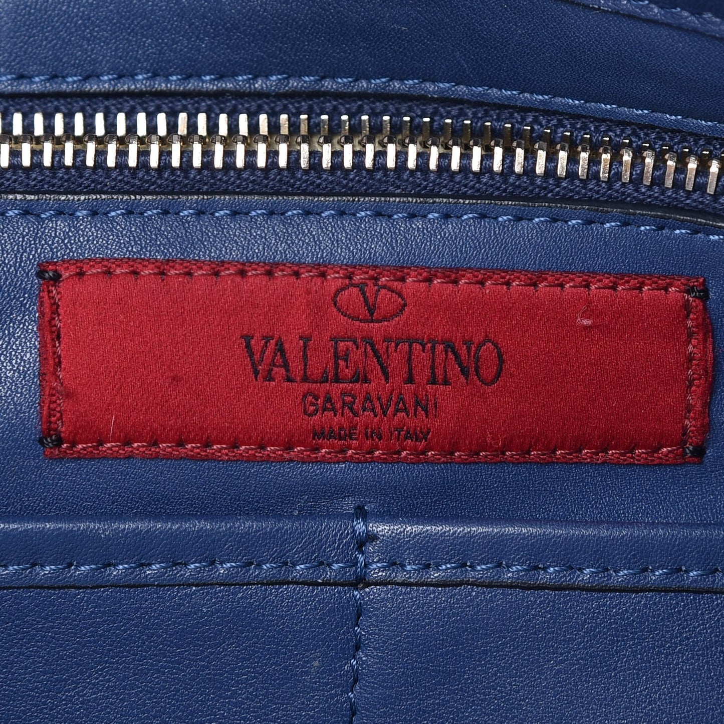 Vitello Medium Rockstud Tote Indigo