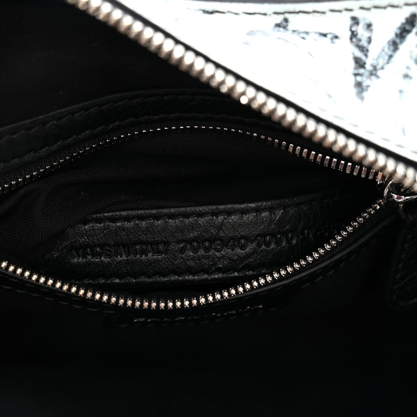 Agneau Arena Graffiti Neo Cagole City Handbag XS Black White