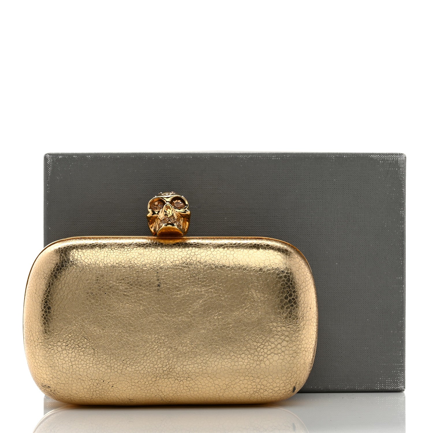 Alexander McQUEEN クラッチバッグ (ゴールド) Alexander McQueen Metallic Nappa Skull Box Clutch Gold 1670363