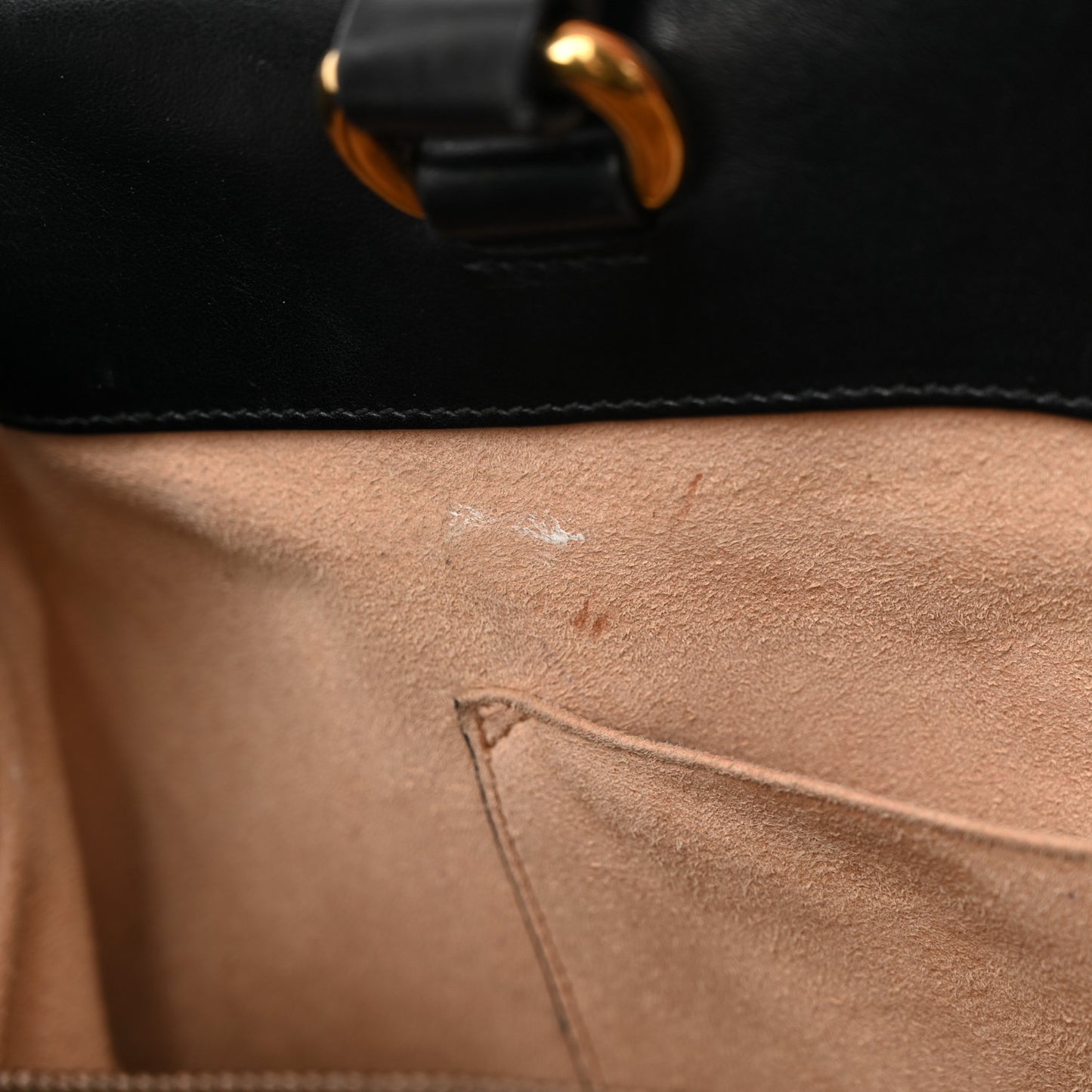 Calfskin Matelasse Medium GG Marmont Tote Black