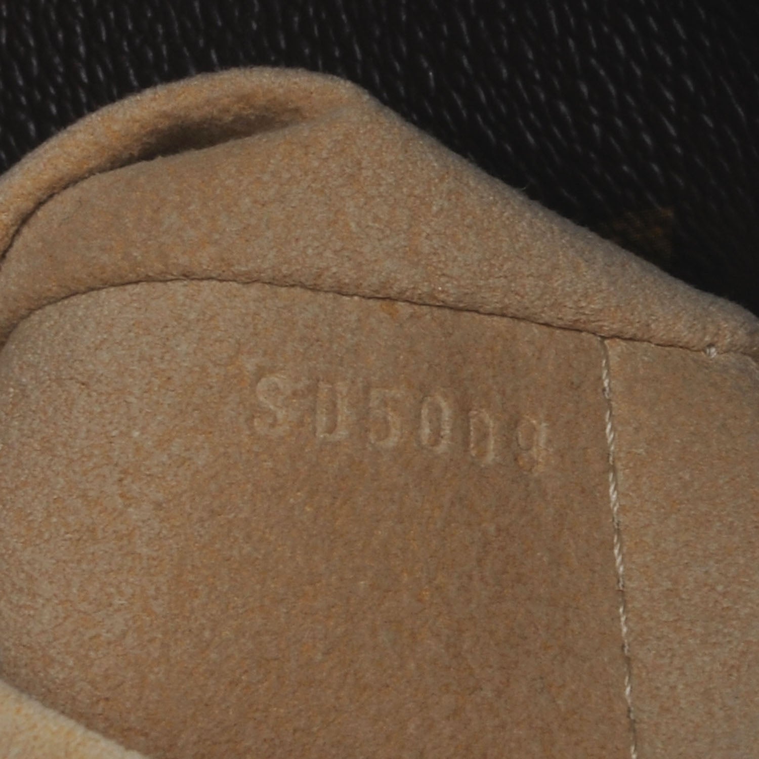 Louis Vuitton Monogram Artsy MM 7 of 7