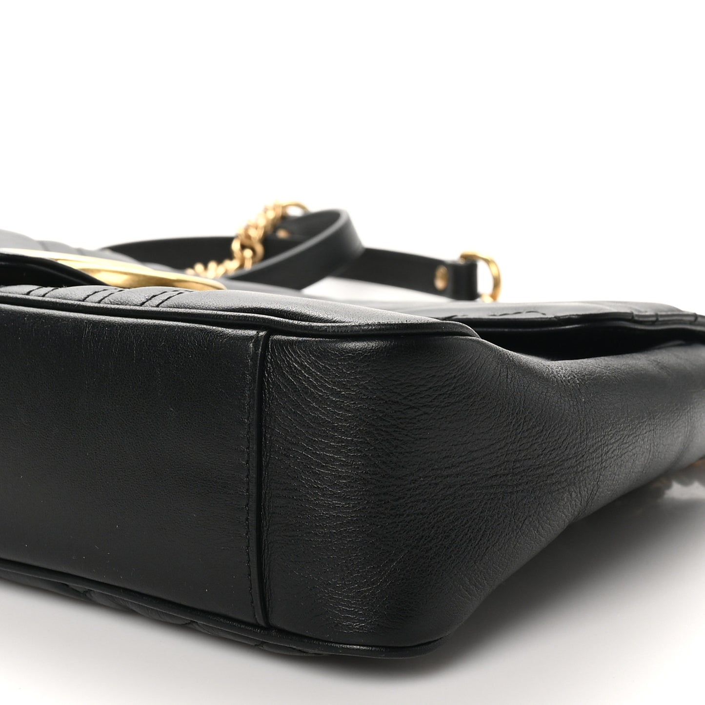Calfskin Matelasse Medium GG Marmont Shoulder Bag Black