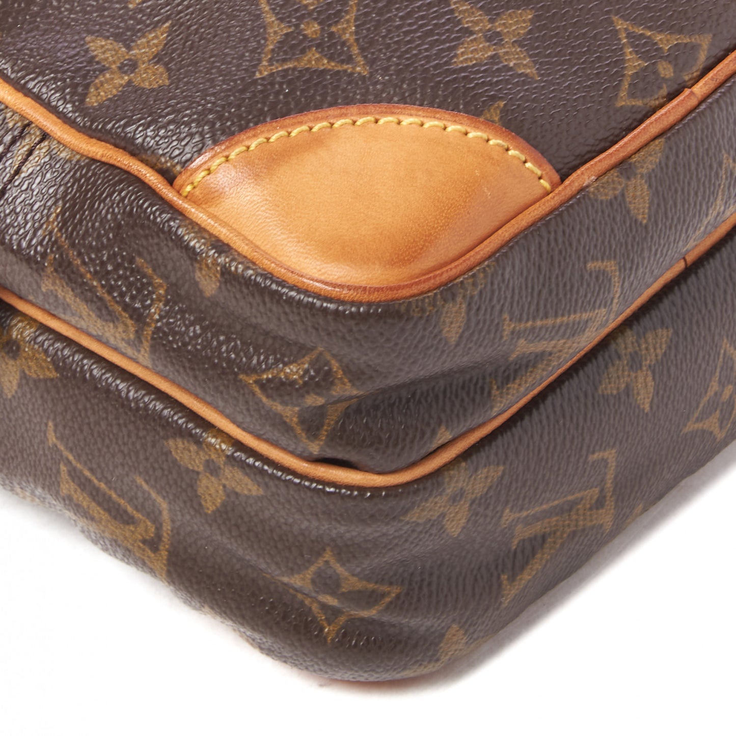 Monogram Amazone