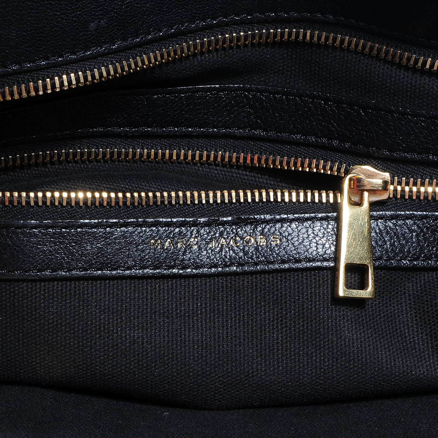 Leather Quilted Astor Shoulder Bag Black