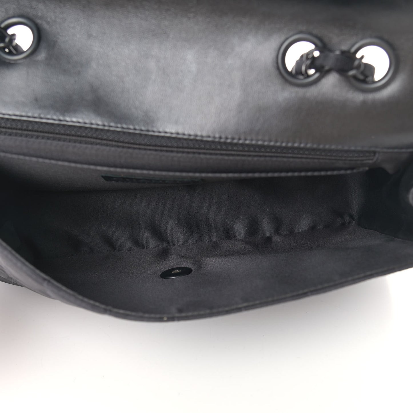 Nylon Medium Travel Flap Black