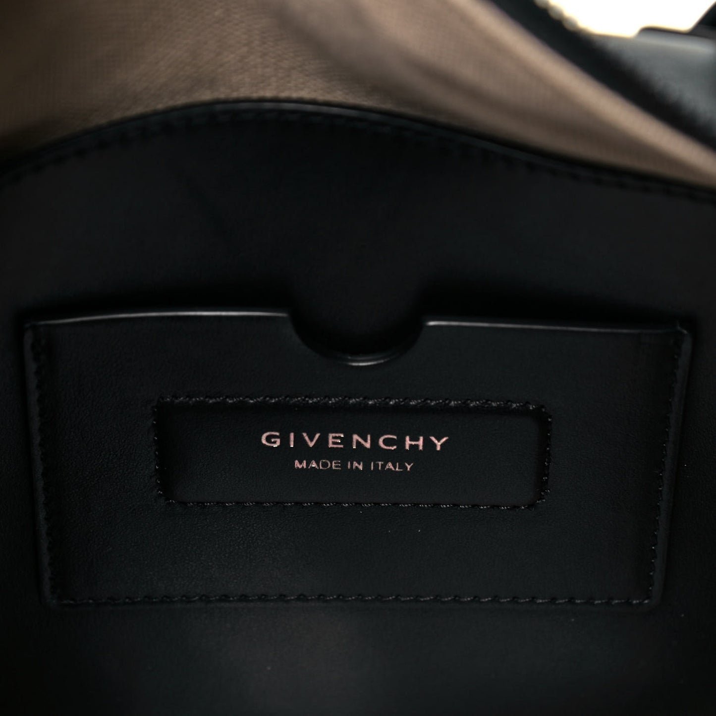 Smooth Calfskin Small Soft Antigona Black