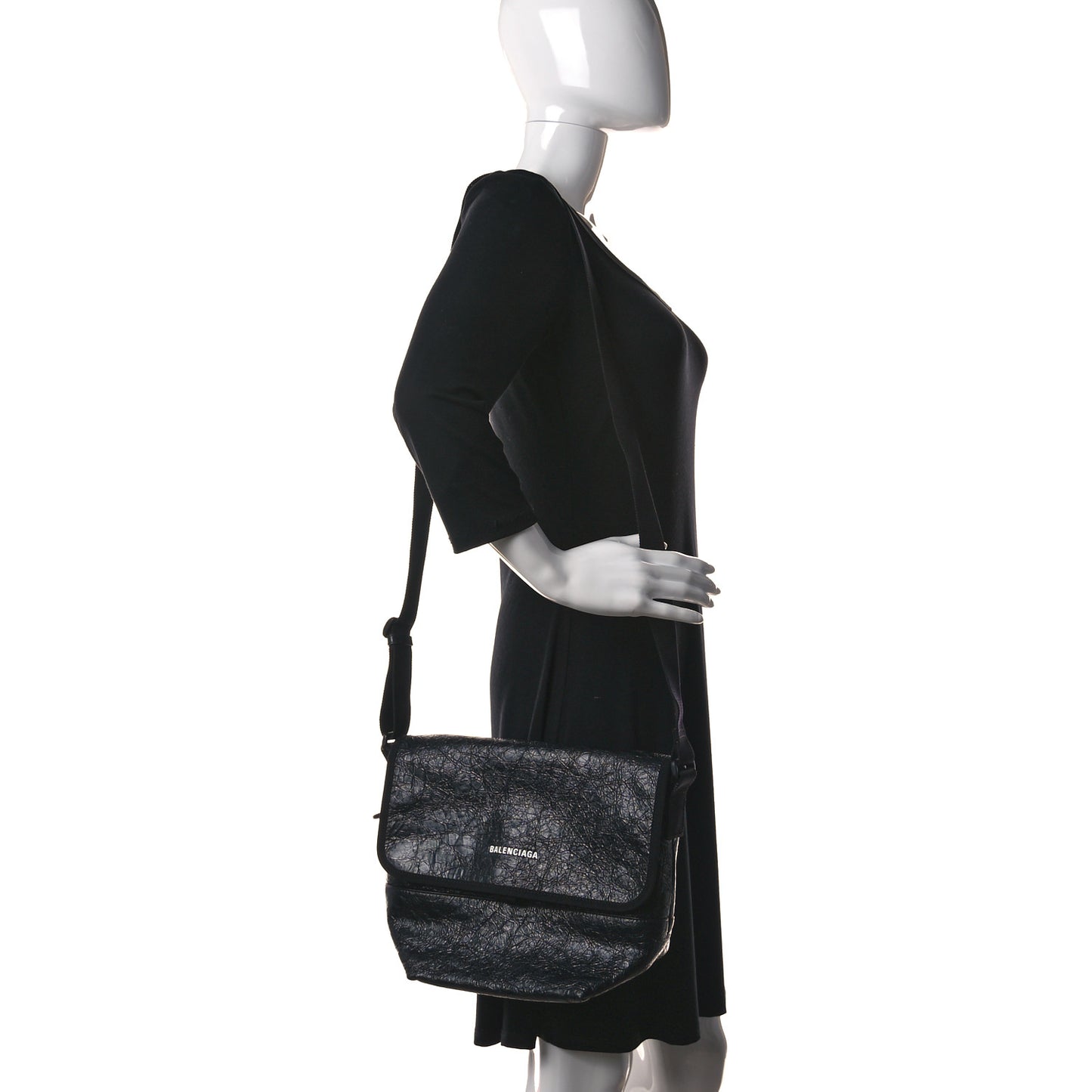 Agneau Arena Small Explorer Messenger Bag Black