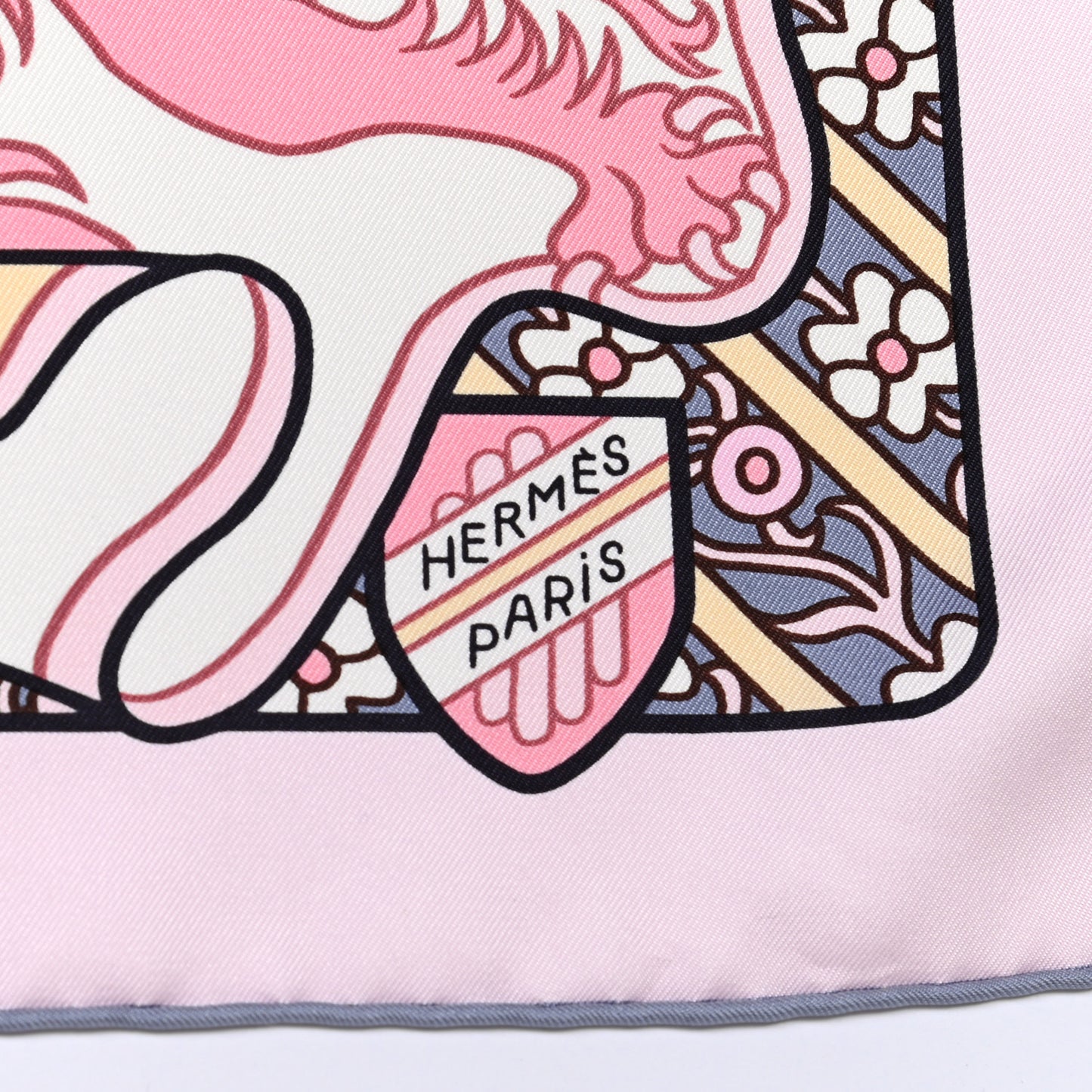 Silk Carre Duels Oniriques Scarf 90 Rose Pale Gris Jaune