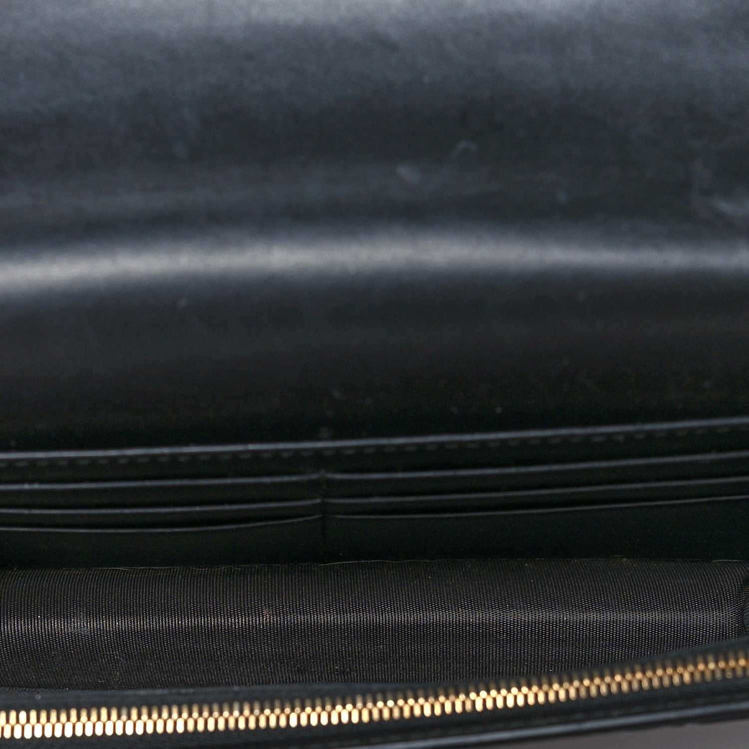 Gucci Guccissima Signature Bowy Chain Wallet Black 5 of 9