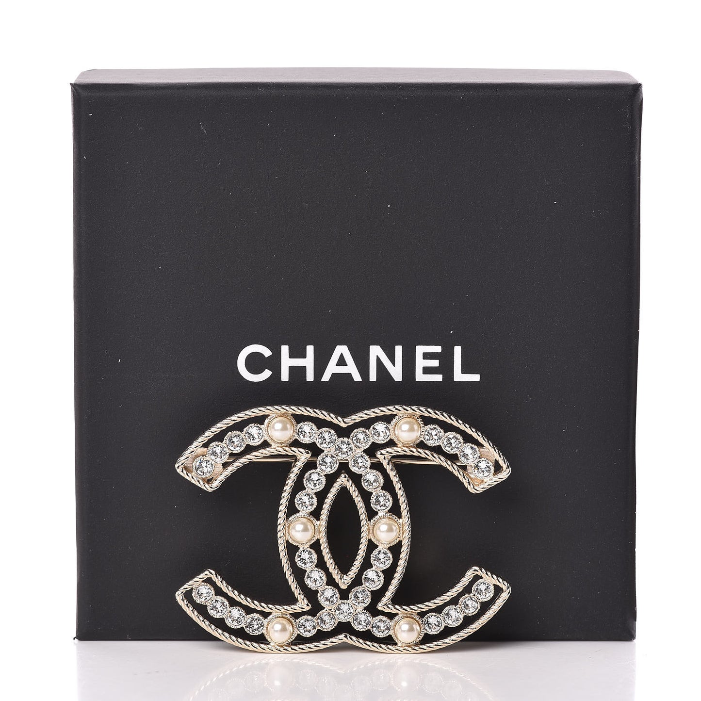 Pearl Crystal Sparkling Pearls CC Brooch Gold