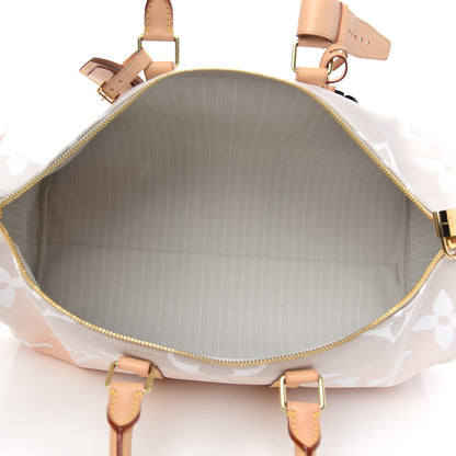Louis Vuitton Monogram Giant By The Pool Keepall Bandouliere 45 Brume 4 of 11