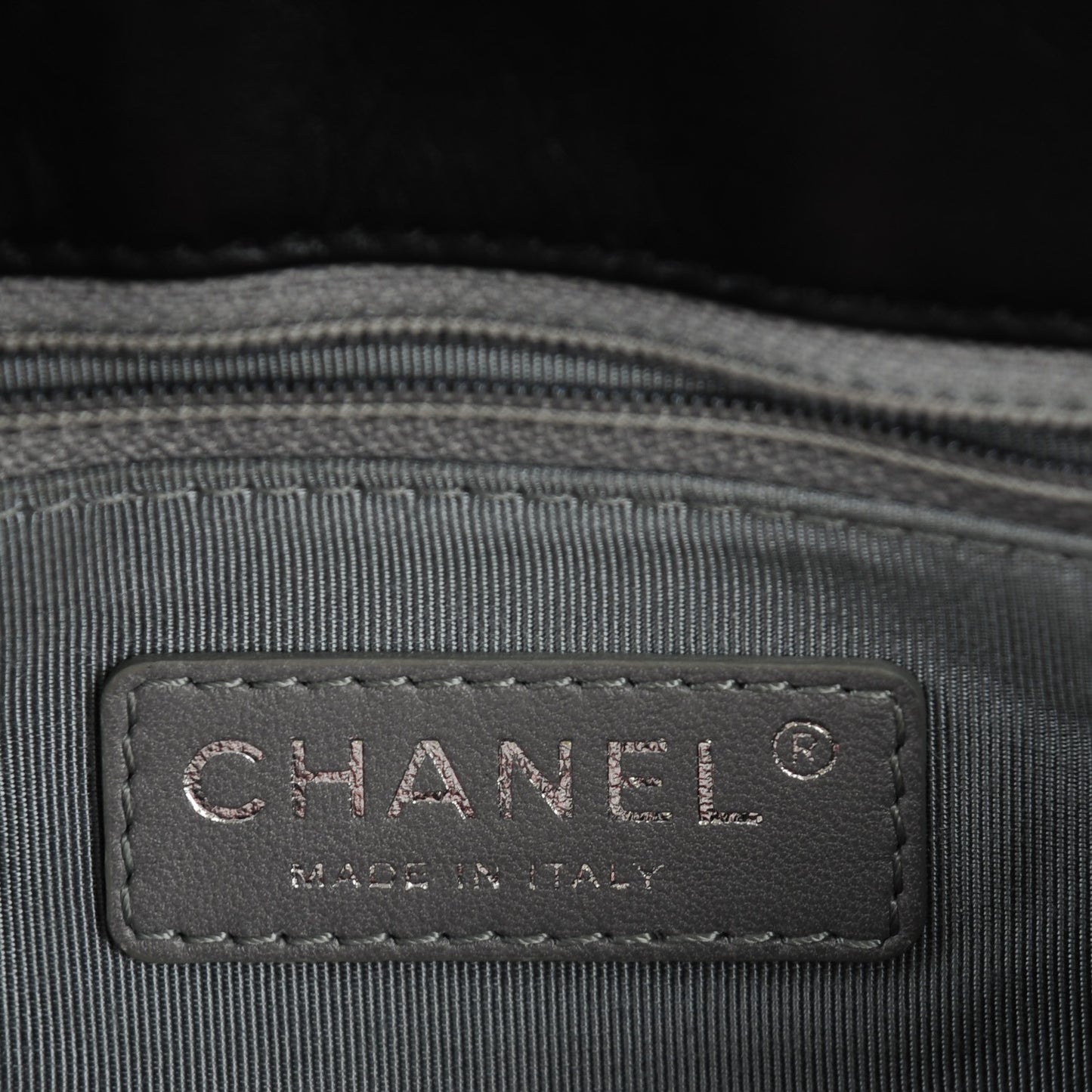 Calfskin Coco Pleats Messenger Flap Black