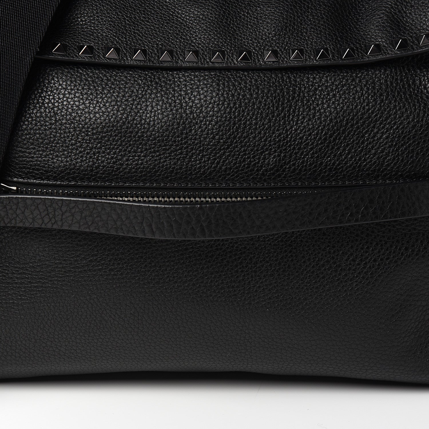 Valentino Garavani Pebbled Calfskin Rockstud Messenger Black 8 of 8