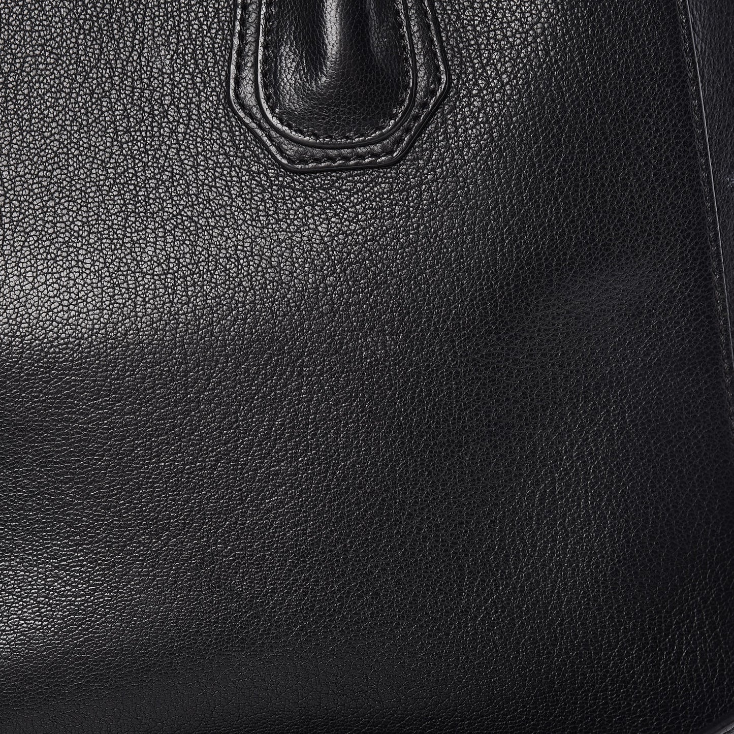 Sugar Goatskin Medium Antigona Black