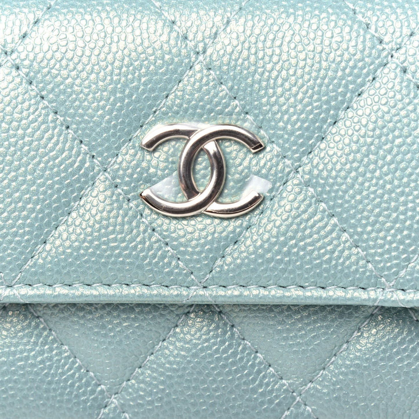 Iridescent Caviar Quilted Pearl On Top Coin Purse With Chain Light Green