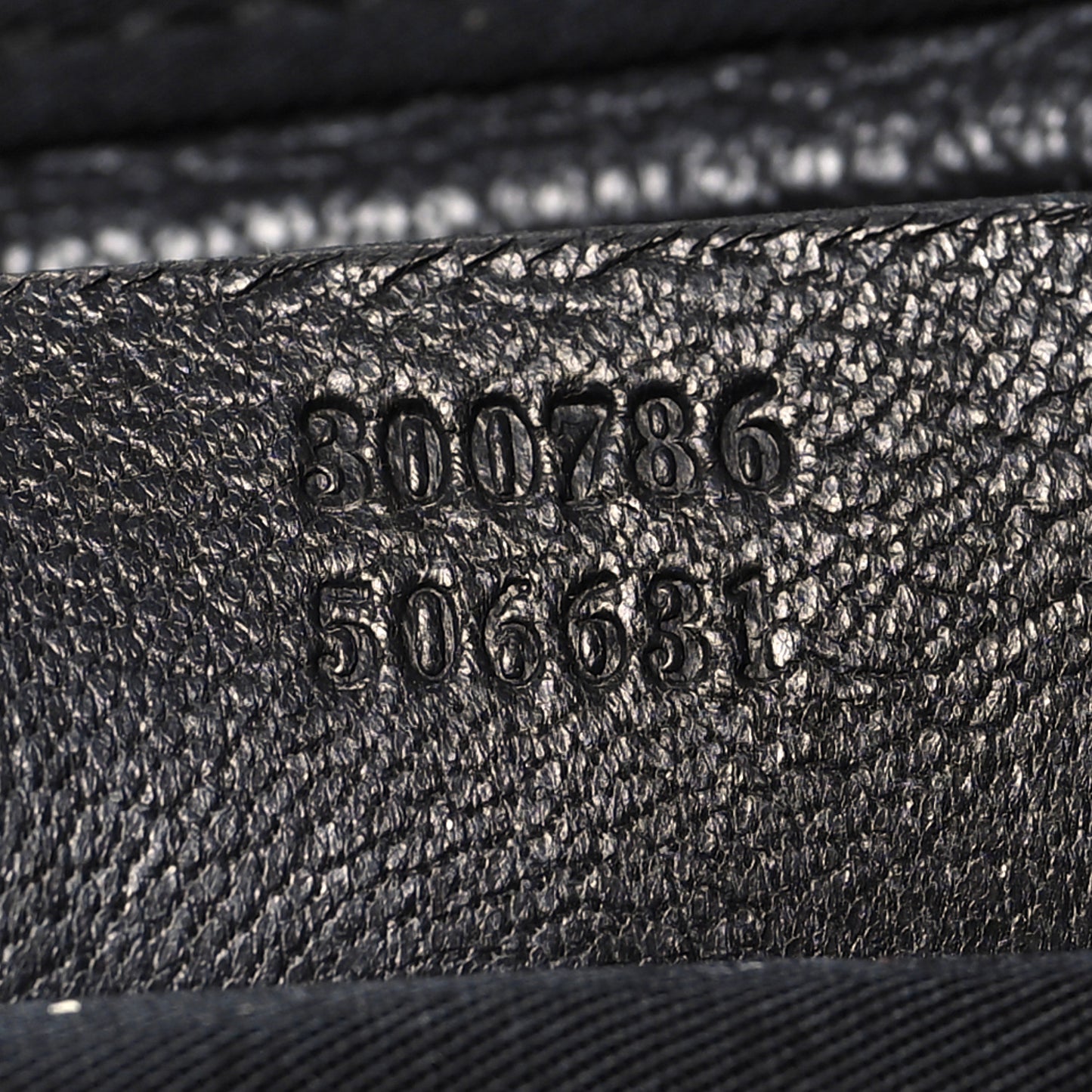 Lambskin De Manta Tote Black