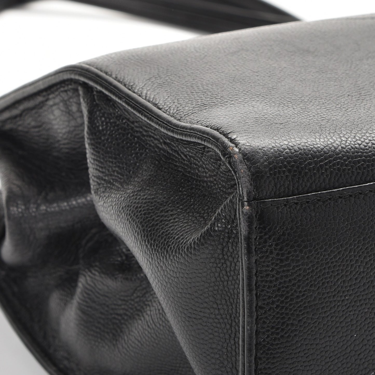 Caviar CC Shoulder Bag Black
